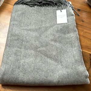 NakedCashmere Ashley Stark - Rowe Throw Blanket - NWT